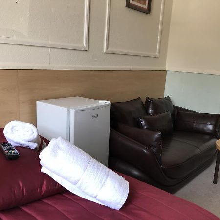 The Manchester Hotel Борнмът Екстериор снимка