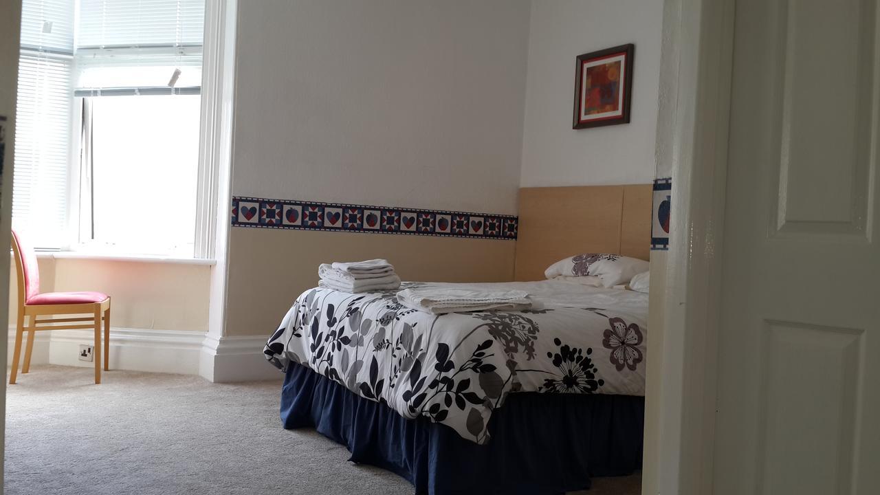 The Manchester Hotel Борнмът Екстериор снимка