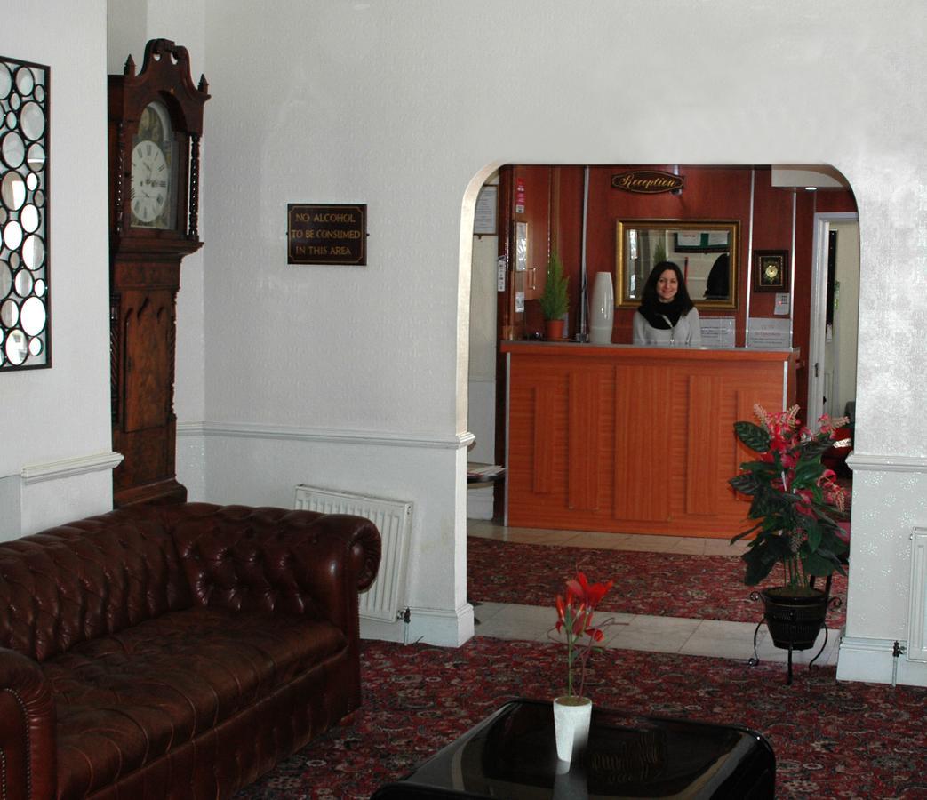 The Manchester Hotel Борнмът Екстериор снимка