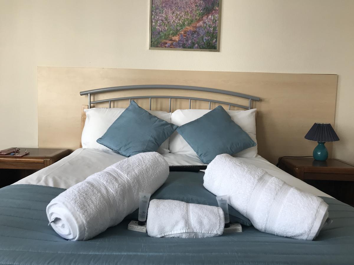 The Manchester Hotel Борнмът Екстериор снимка